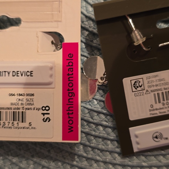 BOLD ELEMENTS & WORTHINGTON WOMEN'S FASHION JEWELRY SILVERTONE EARRINGS BUNDLE - Picture 9 of 9